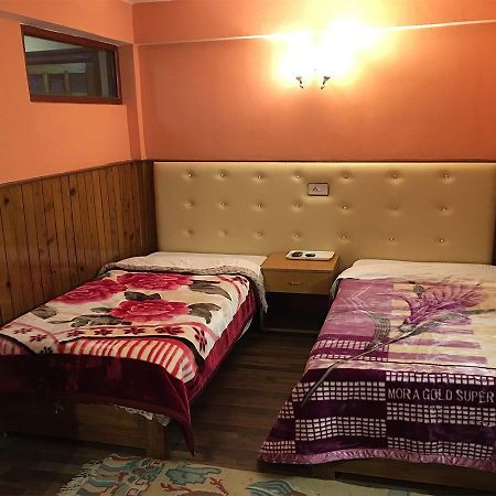 Hotel Sherpa Dardzsiling Kültér fotó